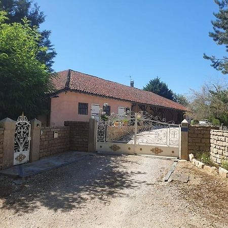 Dependance Pour 1 A 4 Pers Au Calme Dans Propriete Villa Marboz Exterior photo